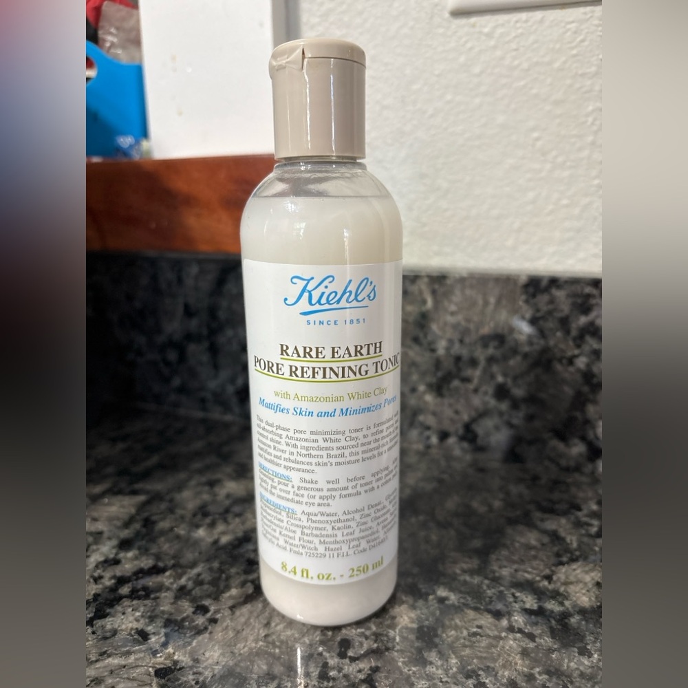 New! Kiehl’s rare earth deep pore toner